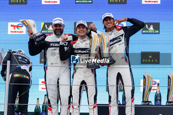 21/04/2024 - 31 FARFUS Augusto (bra), GELAEL Sean (ind), LEUNG Darren (gbr), Team WRT, BMW M4 GT3 #31, LM GT3, portrait podium during the 2024 6 Hours of Imola, 2nd round of the 2024 FIA World Endurance Championship, from April 18 to 21, 2024 on the Autodromo Internazionale Enzo e Dino Ferrari in Imola, Italy - FIA WEC - 6 HOURS OF IMOLA 2024 - ENDURANCE - MOTORI