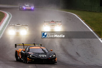 2024-04-21 - 59 SAUCY Grégoire (swi), COTTINGHAM James (gbr), COSTA Nicolas (bra), United Autosports, McLaren 720S GT3 Evo #59, LM GT3, action during the 2024 6 Hours of Imola, 2nd round of the 2024 FIA World Endurance Championship, from April 18 to 21, 2024 on the Autodromo Internazionale Enzo e Dino Ferrari in Imola, Italy - FIA WEC - 6 HOURS OF IMOLA 2024 - ENDURANCE - MOTORS