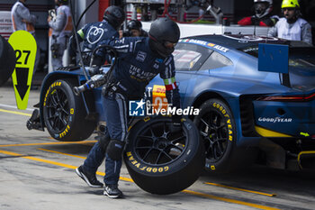 2024-04-21 - 27 JAMES Ian (usa), MANCINELLI Daniel (ita), RIBERAS Alex (spa), Heart of Racing Team, Aston Martin Vantage GT3 #27, LM GT3, action during the 2024 6 Hours of Imola, 2nd round of the 2024 FIA World Endurance Championship, from April 18 to 21, 2024 on the Autodromo Internazionale Enzo e Dino Ferrari in Imola - FIA WEC - 6 HOURS OF IMOLA 2024 - ENDURANCE - MOTORS