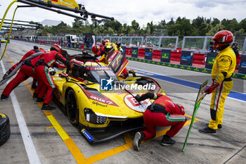 2024-04-21 - 83 KUBICA Robert (pol), SHWARTZMAN Robert (isr), YE Yifei (chn), AF Corse, Ferrari 499P #83, Hypercar, pit stop during the 2024 6 Hours of Imola, 2nd round of the 2024 FIA World Endurance Championship, from April 18 to 21, 2024 on the Autodromo Internazionale Enzo e Dino Ferrari in Imola - FIA WEC - 6 HOURS OF IMOLA 2024 - ENDURANCE - MOTORS