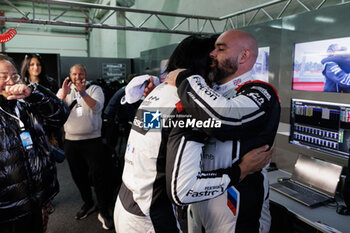 2024-04-21 - GELAEL Sean (ind), Team WRT, BMW M4 GT3, LEUNG Darren (gbr), Team WRT, BMW M4 GT3, portrait celebration during the 2024 6 Hours of Imola, 2nd round of the 2024 FIA World Endurance Championship, from April 18 to 21, 2024 on the Autodromo Internazionale Enzo e Dino Ferrari in Imola, Italy - FIA WEC - 6 HOURS OF IMOLA 2024 - ENDURANCE - MOTORS