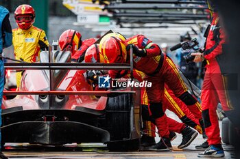 21/04/2024 - 50 FUOCO Antonio (ita), MOLINA Miguel (spa), NIELSEN Nicklas (dnk), Ferrari AF Corse, Ferrari 499P #50, Hypercar, action, pitstop, arrêt aux stands during the 2024 6 Hours of Imola, 2nd round of the 2024 FIA World Endurance Championship, from April 18 to 21, 2024 on the Autodromo Internazionale Enzo e Dino Ferrari in Imola, Qatar - FIA WEC - 6 HOURS OF IMOLA 2024 - ENDURANCE - MOTORI