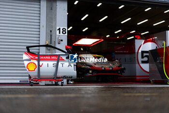 2024-05-08 - 54 FLOHR Thomas (swi), CASTELLACCI Francesco (ita), RIGON Davide (ita), Vista AF Corse, Ferrari 296 GT3 #54, LM GT3, garage, box during the 2024 TotalEnergies 6 Hours of Spa-Francorchamps, 3rd round of the 2024 FIA World Endurance Championship, from May 8 to 11, 2024 on the Circuit de Spa-Francorchamps in Stavelot, Belgium - FIA WEC - 6 HOURS OF SPA-FRANCORCHAMPS 2024 - ENDURANCE - MOTORS