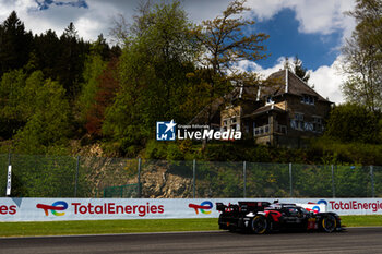 09/05/2024 - 08 BUEMI Sébastien (swi), HARTLEY Brendon (nzl), HIRAKAWA Ryo (jpn), Toyota Gazoo Racing, Toyota GR010 - Hybrid #08, Hypercar, action during the 2024 TotalEnergies 6 Hours of Spa-Francorchamps, 3rd round of the 2024 FIA World Endurance Championship, from May 8 to 11, 2024 on the Circuit de Spa-Francorchamps in Stavelot, Belgium - FIA WEC - 6 HOURS OF SPA-FRANCORCHAMPS 2024 - ENDURANCE - MOTORI