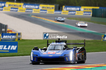 09/05/2024 - 02 BAMBER Earl (nzl), LYNN Alex (gbr), Cadillac Racing, Cadillac V-Series.R #02, Hypercar, action during the 2024 TotalEnergies 6 Hours of Spa-Francorchamps, 3rd round of the 2024 FIA World Endurance Championship, from May 8 to 11, 2024 on the Circuit de Spa-Francorchamps in Stavelot, Belgium - FIA WEC - 6 HOURS OF SPA-FRANCORCHAMPS 2024 - ENDURANCE - MOTORI