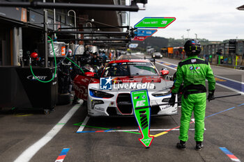 09/05/2024 - 31 FARFUS Augusto (bra), GELAEL Sean (ind), LEUNG Darren (gbr), Team WRT, BMW M4 GT3 #31, LM GT3, pitlane, during the 2024 TotalEnergies 6 Hours of Spa-Francorchamps, 3rd round of the 2024 FIA World Endurance Championship, from May 8 to 11, 2024 on the Circuit de Spa-Francorchamps in Stavelot, Belgium - FIA WEC - 6 HOURS OF SPA-FRANCORCHAMPS 2024 - ENDURANCE - MOTORI