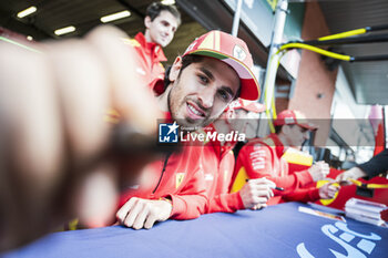 2024-05-10 - GIOVINAZZI Antonio (ita), Ferrari AF Corse, Ferrari 499P, portrait autograph session, session autographe during the 2024 TotalEnergies 6 Hours of Spa-Francorchamps, 3rd round of the 2024 FIA World Endurance Championship, from May 8 to 11, 2024 on the Circuit de Spa-Francorchamps in Stavelot, Belgium - FIA WEC - 6 HOURS OF SPA-FRANCORCHAMPS 2024 - ENDURANCE - MOTORS