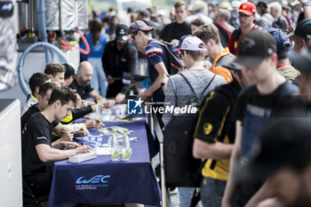 2024-05-10 - 91 LIETZ Richard (aut), SCHURING Morris (nld), SHAHIN Yasser (aus), Manthey EMA, Porsche 911 GT3 R #91, LM GT3, portrait autograph session, session autographe during the 2024 TotalEnergies 6 Hours of Spa-Francorchamps, 3rd round of the 2024 FIA World Endurance Championship, from May 8 to 11, 2024 on the Circuit de Spa-Francorchamps in Stavelot, Belgium - FIA WEC - 6 HOURS OF SPA-FRANCORCHAMPS 2024 - ENDURANCE - MOTORS