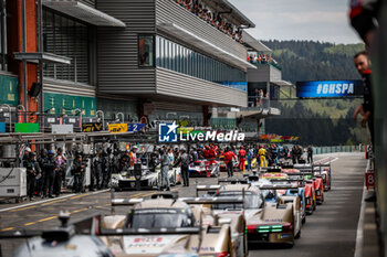 2024-05-10 - pitlane, 94 DUVAL Loïc (fra), DI RESTA Paul (gbr), Peugeot TotalEnergies, Peugeot 9x8 #94, Hypercar, during the 2024 TotalEnergies 6 Hours of Spa-Francorchamps, 3rd round of the 2024 FIA World Endurance Championship, from May 8 to 11, 2024 on the Circuit de Spa-Francorchamps in Stavelot, Belgium - FIA WEC - 6 HOURS OF SPA-FRANCORCHAMPS 2024 - ENDURANCE - MOTORS