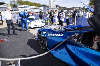 2024-05-11 - Alpine Alpenglow, Hydrogen Parade during the 2024 TotalEnergies 6 Hours of Spa-Francorchamps, 3rd round of the 2024 FIA World Endurance Championship, from May 8 to 11, 2024 on the Circuit de Spa-Francorchamps in Stavelot, Belgium - FIA WEC - 6 HOURS OF SPA-FRANCORCHAMPS 2024 - ENDURANCE - MOTORS