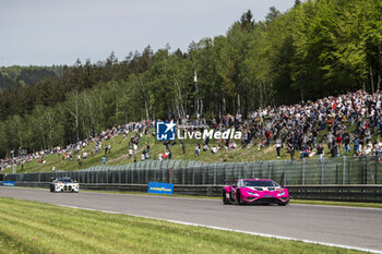 2024-05-11 - 85 BOVY Sarah (bel), FREY RAHEL (swi), GATTING Michelle (dnk), Iron Dames, Lamborghini Huracan GT3 Evo2 #85, LM GT3, action race start of the race, depart, during the 2024 TotalEnergies 6 Hours of Spa-Francorchamps, 3rd round of the 2024 FIA World Endurance Championship, from May 8 to 11, 2024 on the Circuit de Spa-Francorchamps in Stavelot, Belgium - FIA WEC - 6 HOURS OF SPA-FRANCORCHAMPS 2024 - ENDURANCE - MOTORS