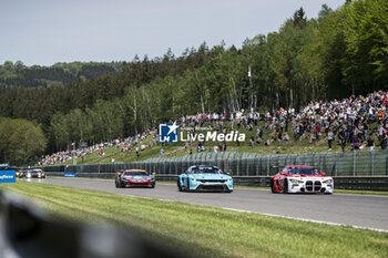 2024-05-11 - 31 FARFUS Augusto (bra), GELAEL Sean (ind), LEUNG Darren (gbr), Team WRT, BMW M4 GT3 #31, LM GT3, action 77 BARKER Ben (gbr), HARDWICK Ryan (usa), ROBICHON Zacharie (can), Proton Competition, Ford Mustang GT3 #77, LM GT3, action race start of the race, depart, during the 2024 TotalEnergies 6 Hours of Spa-Francorchamps, 3rd round of the 2024 FIA World Endurance Championship, from May 8 to 11, 2024 on the Circuit de Spa-Francorchamps in Stavelot, Belgium - FIA WEC - 6 HOURS OF SPA-FRANCORCHAMPS 2024 - ENDURANCE - MOTORS