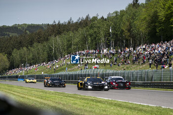 2024-05-11 - 82 JUNCADELLA Daniel (spa), BAUD Sébastien (fra), KOIZUMI Hiroshi (jpn), TF Sport, Corvette Z06 GT3.R #82, LM GT3, action race start of the race, depart, during the 2024 TotalEnergies 6 Hours of Spa-Francorchamps, 3rd round of the 2024 FIA World Endurance Championship, from May 8 to 11, 2024 on the Circuit de Spa-Francorchamps in Stavelot, Belgium - FIA WEC - 6 HOURS OF SPA-FRANCORCHAMPS 2024 - ENDURANCE - MOTORS