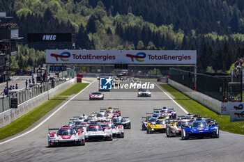 2024-05-11 - Start of the race, 05 CAMPBELL Matt (aus), CHRISTENSEN Michael (dnk), MAKOWIECKI Frédéric (fra), Porsche Penske Motorsport, Porsche 963 #05, Hypercar, 02 BAMBER Earl (nzl), LYNN Alex (gbr), Cadillac Racing, Cadillac V-Series.R #02, Hypercar, action during the 2024 TotalEnergies 6 Hours of Spa-Francorchamps, 3rd round of the 2024 FIA World Endurance Championship, from May 8 to 11, 2024 on the Circuit de Spa-Francorchamps in Stavelot, Belgium - FIA WEC - 6 HOURS OF SPA-FRANCORCHAMPS 2024 - ENDURANCE - MOTORS