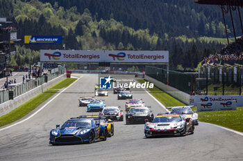 2024-05-11 - Start of the race, 27 JAMES Ian (usa), MANCINELLI Daniel (ita), RIBERAS Alex (spa), Heart of Racing Team, Aston Martin Vantage GT3 #27, LM GT3, action during the 2024 TotalEnergies 6 Hours of Spa-Francorchamps, 3rd round of the 2024 FIA World Endurance Championship, from May 8 to 11, 2024 on the Circuit de Spa-Francorchamps in Stavelot, Belgium - FIA WEC - 6 HOURS OF SPA-FRANCORCHAMPS 2024 - ENDURANCE - MOTORS