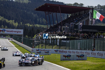 2024-05-11 - 08 BUEMI Sébastien (swi), HARTLEY Brendon (nzl), HIRAKAWA Ryo (jpn), Toyota Gazoo Racing, Toyota GR010 - Hybrid #08, Hypercar, action during the 2024 TotalEnergies 6 Hours of Spa-Francorchamps, 3rd round of the 2024 FIA World Endurance Championship, from May 8 to 11, 2024 on the Circuit de Spa-Francorchamps in Stavelot, Belgium - FIA WEC - 6 HOURS OF SPA-FRANCORCHAMPS 2024 - ENDURANCE - MOTORS