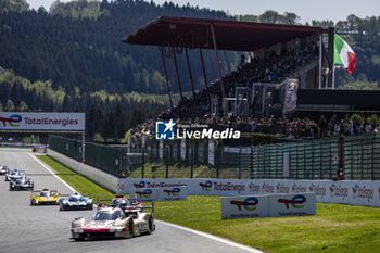 2024-05-11 - 38 RASMUSSEN Oliver (dnk), HANSON Philip (gbr), BUTTON Jenson (gbr), Hertz Team Jota, Porsche 963 #38, Hypercar, action during the 2024 TotalEnergies 6 Hours of Spa-Francorchamps, 3rd round of the 2024 FIA World Endurance Championship, from May 8 to 11, 2024 on the Circuit de Spa-Francorchamps in Stavelot, Belgium - FIA WEC - 6 HOURS OF SPA-FRANCORCHAMPS 2024 - ENDURANCE - MOTORS