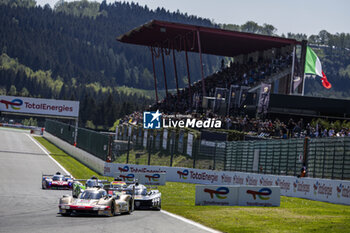 2024-05-11 - 38 RASMUSSEN Oliver (dnk), HANSON Philip (gbr), BUTTON Jenson (gbr), Hertz Team Jota, Porsche 963 #38, Hypercar, action during the 2024 TotalEnergies 6 Hours of Spa-Francorchamps, 3rd round of the 2024 FIA World Endurance Championship, from May 8 to 11, 2024 on the Circuit de Spa-Francorchamps in Stavelot, Belgium - FIA WEC - 6 HOURS OF SPA-FRANCORCHAMPS 2024 - ENDURANCE - MOTORS