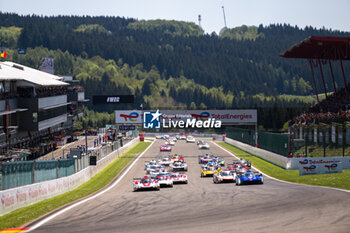 2024-05-11 - Start of the race: 05 CAMPBELL Matt (aus), CHRISTENSEN Michael (dnk), MAKOWIECKI Frédéric (fra), Porsche Penske Motorsport, Porsche 963 #05, Hypercar, 02 BAMBER Earl (nzl), LYNN Alex (gbr), Cadillac Racing, Cadillac V-Series.R #02, Hypercar, during the 2024 TotalEnergies 6 Hours of Spa-Francorchamps, 3rd round of the 2024 FIA World Endurance Championship, from May 8 to 11, 2024 on the Circuit de Spa-Francorchamps in Stavelot, Belgium - FIA WEC - 6 HOURS OF SPA-FRANCORCHAMPS 2024 - ENDURANCE - MOTORS