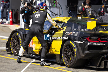 2024-05-11 - 82 JUNCADELLA Daniel (spa), BAUD Sébastien (fra), KOIZUMI Hiroshi (jpn), TF Sport, Corvette Z06 GT3.R #82, LM GT3, pit stop during the 2024 TotalEnergies 6 Hours of Spa-Francorchamps, 3rd round of the 2024 FIA World Endurance Championship, from May 8 to 11, 2024 on the Circuit de Spa-Francorchamps in Stavelot, Belgium - FIA WEC - 6 HOURS OF SPA-FRANCORCHAMPS 2024 - ENDURANCE - MOTORS