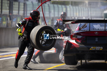 2024-05-11 - 87 LOPEZ José María (arg), KIMURA Takeshi (jpn), MASSON Esteban (fra), Akkodis ASP Team, Lexus RC F GT3 #87, LM GT3, pit stop during the 2024 TotalEnergies 6 Hours of Spa-Francorchamps, 3rd round of the 2024 FIA World Endurance Championship, from May 8 to 11, 2024 on the Circuit de Spa-Francorchamps in Stavelot, Belgium - FIA WEC - 6 HOURS OF SPA-FRANCORCHAMPS 2024 - ENDURANCE - MOTORS