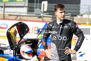 2024-05-11 - VAN DER LINDE Sheldon (zaf), BMW M Team WRT, BMW Hybrid V8, portrait at red flag during the 2024 TotalEnergies 6 Hours of Spa-Francorchamps, 3rd round of the 2024 FIA World Endurance Championship, from May 8 to 11, 2024 on the Circuit de Spa-Francorchamps in Stavelot, Belgium - FIA WEC - 6 HOURS OF SPA-FRANCORCHAMPS 2024 - ENDURANCE - MOTORS