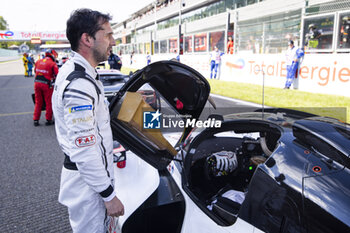 2024-05-11 - JANI Neel (swi), Proton Competition, Porsche 963, portrait at red flag during the 2024 TotalEnergies 6 Hours of Spa-Francorchamps, 3rd round of the 2024 FIA World Endurance Championship, from May 8 to 11, 2024 on the Circuit de Spa-Francorchamps in Stavelot, Belgium - FIA WEC - 6 HOURS OF SPA-FRANCORCHAMPS 2024 - ENDURANCE - MOTORS