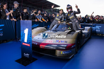 2024-05-11 - 12 STEVENS Will (gbr), ILOTT Callum (gbr), Hertz Team Jota, Porsche 963 #12, Hypercar, celebrating their win during the 2024 TotalEnergies 6 Hours of Spa-Francorchamps, 3rd round of the 2024 FIA World Endurance Championship, from May 8 to 11, 2024 on the Circuit de Spa-Francorchamps in Stavelot, Belgium - FIA WEC - 6 HOURS OF SPA-FRANCORCHAMPS 2024 - ENDURANCE - MOTORS