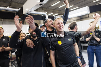 2024-05-11 - Hertz Team Jota, ambiance during the 2024 TotalEnergies 6 Hours of Spa-Francorchamps, 3rd round of the 2024 FIA World Endurance Championship, from May 8 to 11, 2024 on the Circuit de Spa-Francorchamps in Stavelot, Belgium - FIA WEC - 6 HOURS OF SPA-FRANCORCHAMPS 2024 - ENDURANCE - MOTORS