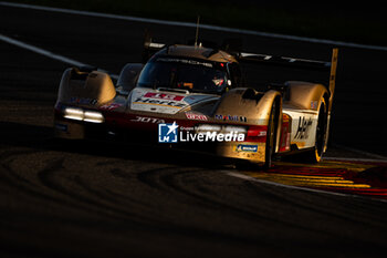 2024-05-11 - 12 STEVENS Will (gbr), ILOTT Callum (gbr), Hertz Team Jota, Porsche 963 #12, Hypercar, action during the 2024 TotalEnergies 6 Hours of Spa-Francorchamps, 3rd round of the 2024 FIA World Endurance Championship, from May 8 to 11, 2024 on the Circuit de Spa-Francorchamps in Stavelot, Belgium - FIA WEC - 6 HOURS OF SPA-FRANCORCHAMPS 2024 - ENDURANCE - MOTORS