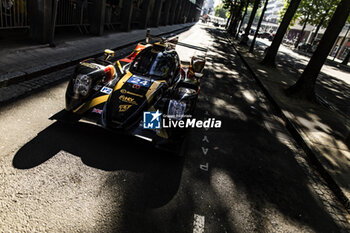 2024-06-07 - 24 SCHERER Fabio (swi), HEINEMEIER HANSSON David (dnk), SIMPSON Kyffin (usa), Nielsen Racing, Oreca 07 - Gibson #24, LMP2, ambiance during the Scrutineering of the 2024 24 Hours of Le Mans, 4th round of the 2024 FIA World Endurance Championship, on the Place de la République, from June 7 to 8, 2024 in Le Mans, France - 24 HEURES DU MANS 2024 - SCRUTINEERING - ENDURANCE - MOTORS