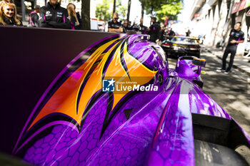 2024-06-07 - 14 HYETT PJ (usa), DELETRAZ Louis (swi), QUINN Alex (gbr), AO by TF, Oreca 07 - Gibson #14, LMP2 PRO/AM, ambiance during the Scrutineering of the 2024 24 Hours of Le Mans, 4th round of the 2024 FIA World Endurance Championship, on the Place de la République, from June 7 to 8, 2024 in Le Mans, France - 24 HEURES DU MANS 2024 - SCRUTINEERING - ENDURANCE - MOTORS