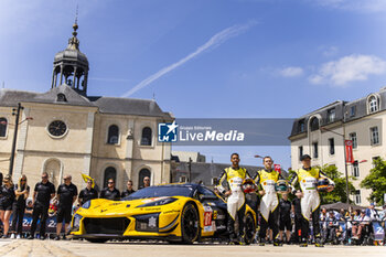 2024-06-07 - 81 EASTWOOD Charlie (irl), ANDRADE Rui (ang), VAN ROMPUY Tom (bel), TF Sport, Corvette Z06 GT3.R #81, LM GT3, FIA WEC, portrait during the Scrutineering of the 2024 24 Hours of Le Mans, 4th round of the 2024 FIA World Endurance Championship, on the Place de la République, from June 7 to 8, 2024 in Le Mans, France - 24 HEURES DU MANS 2024 - SCRUTINEERING - ENDURANCE - MOTORS