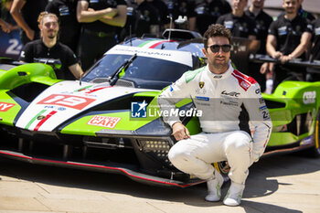 2024-06-07 - CALDARELLI Andrea (ita), Lamborghini Iron Lynx, Lamborghini SC63 #19, Hypercar, portrait during the Scrutineering of the 2024 24 Hours of Le Mans, 4th round of the 2024 FIA World Endurance Championship, on the Place de la République, from June 7 to 8, 2024 in Le Mans, France - 24 HEURES DU MANS 2024 - SCRUTINEERING - ENDURANCE - MOTORS