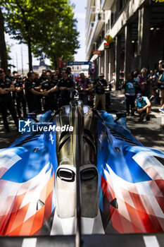 2024-06-07 - 36 VAXIVIERE Matthieu (fra), SCHUMACHER Mick (ger), LAPIERRE Nicolas (fra), Alpine Endurance Team, Alpine A424 #36, Hypercar, FIA WEC, ambiance during the Scrutineering of the 2024 24 Hours of Le Mans, 4th round of the 2024 FIA World Endurance Championship, on the Place de la République, from June 7 to 8, 2024 in Le Mans, France - 24 HEURES DU MANS 2024 - SCRUTINEERING - ENDURANCE - MOTORS