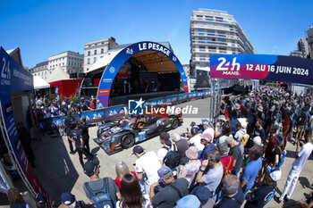 2024-06-07 - 47 RAO Naveen (usa), BELL Matthew (gbr), VESTI Frédérik (dnk), Cool Racing, Oreca 07 - Gibson #47, LMP2 PRO/AM, action during the Scrutineering of the 2024 24 Hours of Le Mans, 4th round of the 2024 FIA World Endurance Championship, on the Place de la République, from June 7 to 8, 2024 in Le Mans, France - 24 HEURES DU MANS 2024 - SCRUTINEERING - ENDURANCE - MOTORS