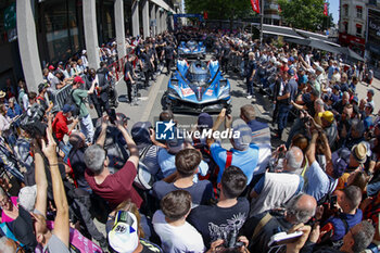 2024-06-07 - 35 MILESI Charles (fra), HABSBURG-Lothringen Ferdinand (aut), CHATIN Paul-Loup (fra), Alpine Endurance Team #35, Alpine A424, Hypercar, FIA WEC, action during the Scrutineering of the 2024 24 Hours of Le Mans, 4th round of the 2024 FIA World Endurance Championship, on the Place de la République, from June 7 to 8, 2024 in Le Mans, France - 24 HEURES DU MANS 2024 - SCRUTINEERING - ENDURANCE - MOTORS