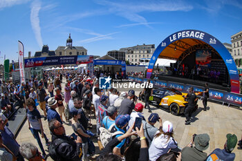 2024-06-07 - 95 SATO Marino (jpn), PINO Nico (chl), HAMAGHUCHI Hiroshi (jpn), United Autosports, McLaren 720S GT3 Evo #95, LM GT3, FIA WEC, action during the Scrutineering of the 2024 24 Hours of Le Mans, 4th round of the 2024 FIA World Endurance Championship, on the Place de la République, from June 7 to 8, 2024 in Le Mans, France - 24 HEURES DU MANS 2024 - SCRUTINEERING - ENDURANCE - MOTORS