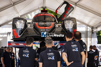 2024-06-07 - 47 RAO Naveen (usa), BELL Matthew (gbr), VESTI Frédérik (dnk), Cool Racing, Oreca 07 - Gibson #47, LMP2 PRO/AM, ambiance during the Scrutineering of the 2024 24 Hours of Le Mans, 4th round of the 2024 FIA World Endurance Championship, on the Place de la République, from June 7 to 8, 2024 in Le Mans, France - 24 HEURES DU MANS 2024 - SCRUTINEERING - ENDURANCE - MOTORS