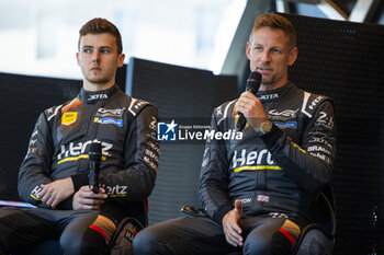 2024-06-07 - BUTTON Jenson (gbr), Hertz Team Jota, Porsche 963 #38, Hypercar, FIA WEC, portrait during the Scrutineering of the 2024 24 Hours of Le Mans, 4th round of the 2024 FIA World Endurance Championship, on the Place de la République, from June 7 to 8, 2024 in Le Mans, France - 24 HEURES DU MANS 2024 - SCRUTINEERING - ENDURANCE - MOTORS