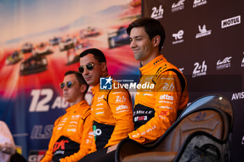 2024-06-07 - SAUCY Grégoire (swi), United Autosports, McLaren 720S GT3 Evo #59, LM GT3, FIA WEC, portrait during the Scrutineering of the 2024 24 Hours of Le Mans, 4th round of the 2024 FIA World Endurance Championship, on the Place de la République, from June 7 to 8, 2024 in Le Mans, France - 24 HEURES DU MANS 2024 - SCRUTINEERING - ENDURANCE - MOTORS