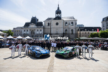 2024-06-07 - 27 JAMES Ian (usa), MANCINELLI Daniel (ita), RIBERAS Alex (spa), Heart of Racing Team, Aston Martin Vantage GT3 #27, LM GT3, FIA WEC, 777 SORENSEN Marco (dnk), BASTARD Erwan (fra), HOSHINO Satoshi (jpn), D'Station Racing, Aston Martin Vantage GT3 #777, LM GT3, FIA WEC, atmosphere during the Scrutineering of the 2024 24 Hours of Le Mans, 4th round of the 2024 FIA World Endurance Championship, on the Place de la République, from June 7 to 8, 2024 in Le Mans, France - 24 HEURES DU MANS 2024 - SCRUTINEERING - ENDURANCE - MOTORS