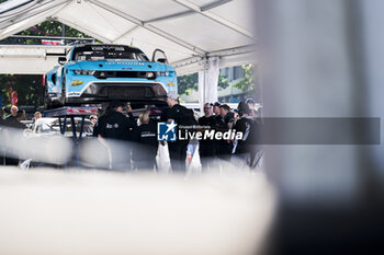 2024-06-07 - 77 BARKER Ben (gbr), HARDWICK Ryan (usa), ROBICHON Zacharie (can), Proton Competition, Ford Mustang GT3 #77, LM GT3, FIA WEC, action during the Scrutineering of the 2024 24 Hours of Le Mans, 4th round of the 2024 FIA World Endurance Championship, on the Place de la République, from June 7 to 8, 2024 in Le Mans, France - 24 HEURES DU MANS 2024 - SCRUTINEERING - ENDURANCE - MOTORS