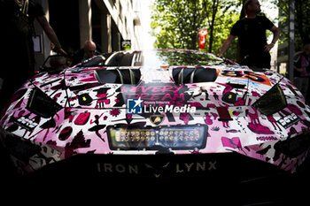 2024-06-07 - 85 BOVY Sarah (bel), FREY Rahel (swi), GATTING Michelle (dnk), Iron Dames, Lamborghini Huracan GT3 Evo2 #85, LM GT3, FIA WEC, action during the Scrutineering of the 2024 24 Hours of Le Mans, 4th round of the 2024 FIA World Endurance Championship, on the Place de la République, from June 7 to 8, 2024 in Le Mans, France - 24 HEURES DU MANS 2024 - SCRUTINEERING - ENDURANCE - MOTORS