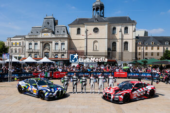 2024-06-07 - 46 MARTIN Maxime (bel), ROSSI Valentino (ita), AL HARTHY Ahmad (omn), Team WRT, BMW M4 GT3 #46, LM GT3 #44, FIA WEC, 31 FARFUS Augusto (bra), GELAEL Sean (ind), LEUNG Darren (gbr), Team WRT, BMW M4 GT3 #31, LM GT3, FIA WEC, portrait during the Scrutineering of the 2024 24 Hours of Le Mans, 4th round of the 2024 FIA World Endurance Championship, on the Place de la République, from June 7 to 8, 2024 in Le Mans, France - 24 HEURES DU MANS 2024 - SCRUTINEERING - ENDURANCE - MOTORS