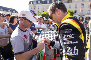 2024-06-07 - HUFFAKER Scott (usa), Panis Racing, Oreca 07 - Gibson #65, LMP2 PRO/AM, portrait during the Scrutineering of the 2024 24 Hours of Le Mans, 4th round of the 2024 FIA World Endurance Championship, on the Place de la République, from June 7 to 8, 2024 in Le Mans, France - 24 HEURES DU MANS 2024 - SCRUTINEERING - ENDURANCE - MOTORS