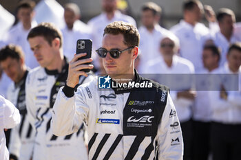 2024-06-07 - VANDOORNE Stoffel (bel), Peugeot TotalEnergies, Peugeot 9x8 #94, Hypercar, FIA WEC, portrait during the Scrutineering of the 2024 24 Hours of Le Mans, 4th round of the 2024 FIA World Endurance Championship, on the Place de la République, from June 7 to 8, 2024 in Le Mans, France - 24 HEURES DU MANS 2024 - SCRUTINEERING - ENDURANCE - MOTORS