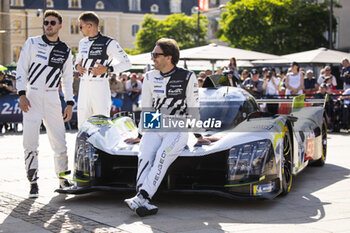 2024-06-07 - 93 VERGNE Jean-Eric (fra), JENSEN Mikkel (dnk), MULLER Nico (swi), Peugeot TotalEnergies, Peugeot 9x8 #93, Hypercar, FIA WEC, portrait during the Scrutineering of the 2024 24 Hours of Le Mans, 4th round of the 2024 FIA World Endurance Championship, on the Place de la République, from June 7 to 8, 2024 in Le Mans, France - 24 HEURES DU MANS 2024 - SCRUTINEERING - ENDURANCE - MOTORS