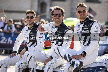 2024-06-07 - 93 VERGNE Jean-Eric (fra), JENSEN Mikkel (dnk), MULLER Nico (swi), Peugeot TotalEnergies, Peugeot 9x8 #93, Hypercar, FIA WEC, portrait during the Scrutineering of the 2024 24 Hours of Le Mans, 4th round of the 2024 FIA World Endurance Championship, on the Place de la République, from June 7 to 8, 2024 in Le Mans, France - 24 HEURES DU MANS 2024 - SCRUTINEERING - ENDURANCE - MOTORS