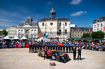 2024-06-07 - 24 SCHERER Fabio (swi), HEINEMEIER HANSSON David (dnk), SIMPSON Kyffin (usa), Nielsen Racing, Oreca 07 - Gibson #24, LMP2, ambiance during the Scrutineering of the 2024 24 Hours of Le Mans, 4th round of the 2024 FIA World Endurance Championship, on the Place de la République, from June 7 to 8, 2024 in Le Mans, France - 24 HEURES DU MANS 2024 - SCRUTINEERING - ENDURANCE - MOTORS